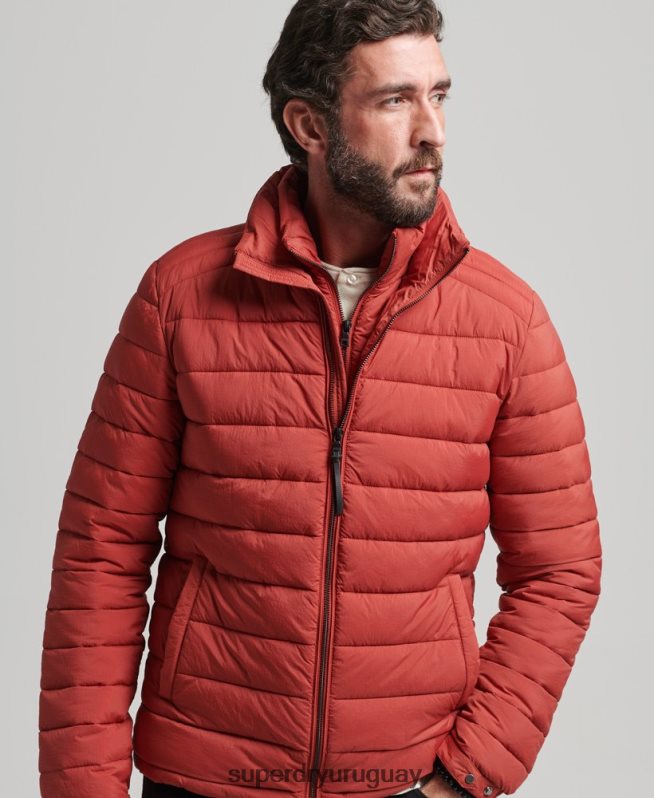 uy Superdry hombres abrigo acolchado corto y ligero marrón DT2N8Z959 ropa