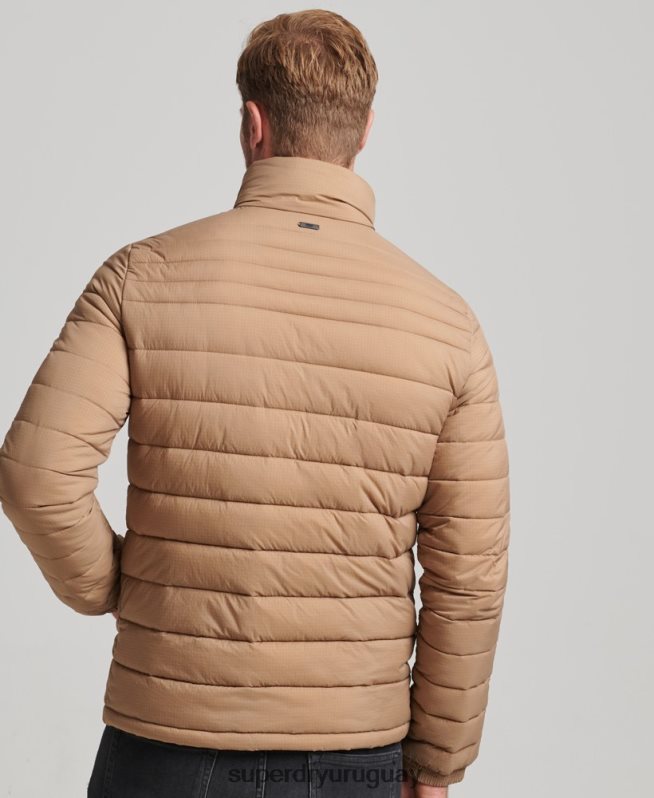 uy Superdry hombres abrigo acolchado corto y ligero marrón DT2N8Z975 ropa