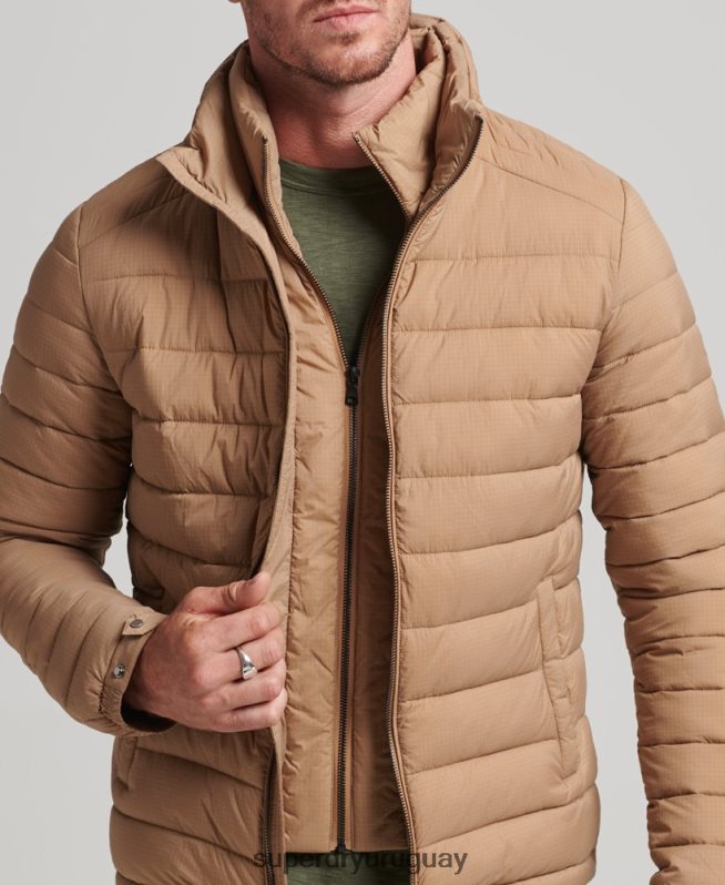 uy Superdry hombres abrigo acolchado corto y ligero marrón DT2N8Z975 ropa