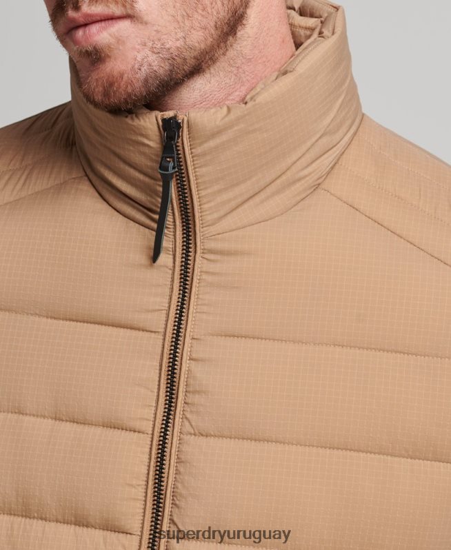 uy Superdry hombres abrigo acolchado corto y ligero marrón DT2N8Z975 ropa