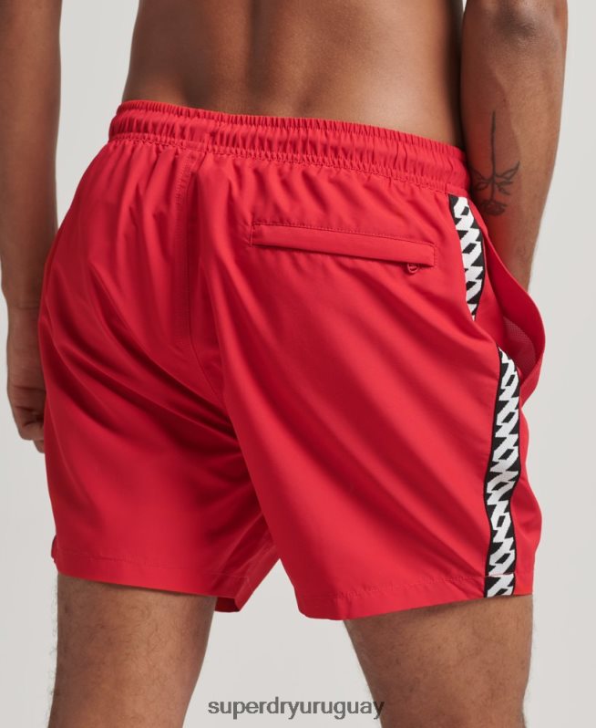 uy Superdry hombres shorts de baño reciclados de 15 pulgadas con cinta rojo DT2N8Z451 ropa