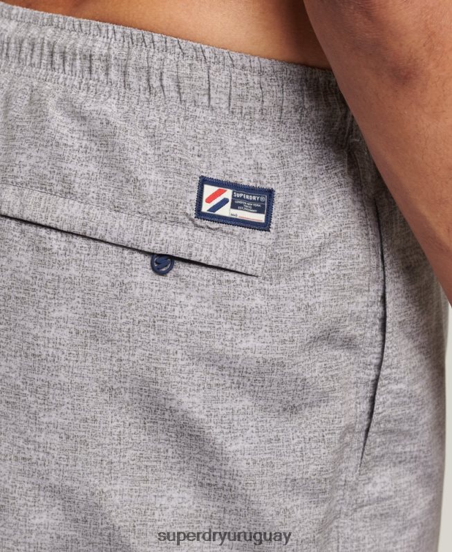 uy Superdry hombres shorts de baño reciclados de 19 pulgadas con apliques gris claro DT2N8Z428 ropa