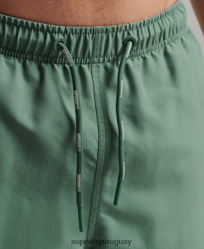 uy Superdry hombres shorts de baño reciclados de 19 pulgadas con apliques verde DT2N8Z56 ropa