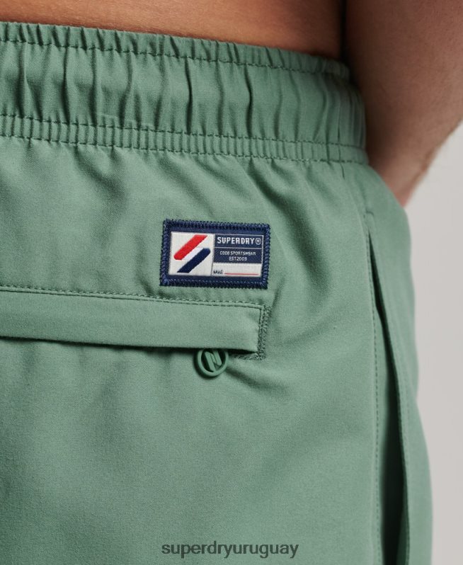 uy Superdry hombres shorts de baño reciclados de 19 pulgadas con apliques verde DT2N8Z56 ropa