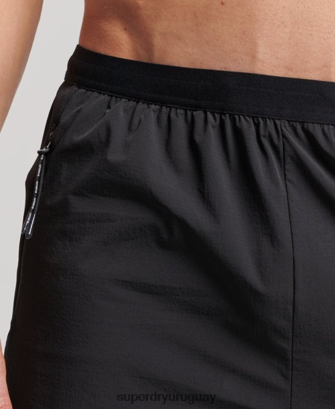 uy Superdry hombres pantalones cortos híbridos de tren negro DT2N8Z292 ropa