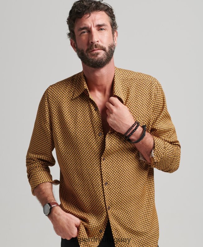 uy Superdry hombres camisa de manga larga con estampado de los años 70 naranja DT2N8Z149 ropa