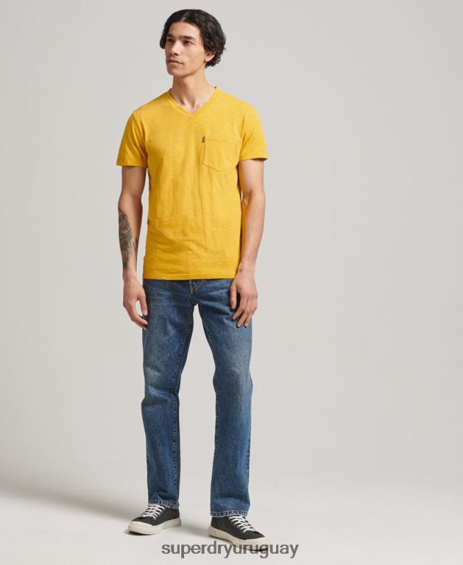 uy Superdry hombres camiseta de algodón orgánico con cuello de pico y bolsillo flameado amarillo DT2N8Z4801 ropa