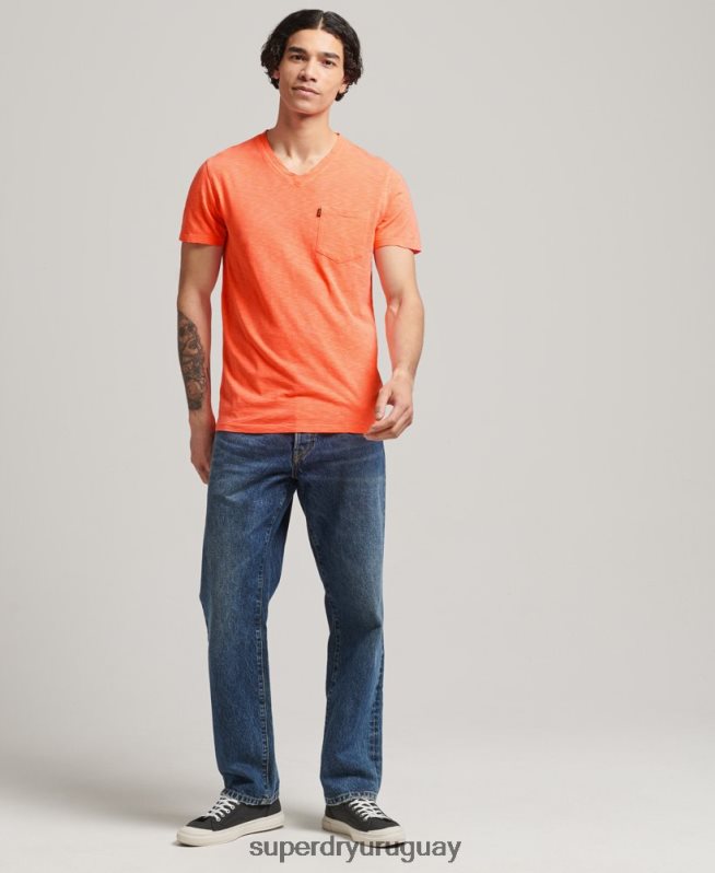 uy Superdry hombres camiseta de algodón orgánico con cuello de pico y bolsillo flameado coral DT2N8Z4863 ropa
