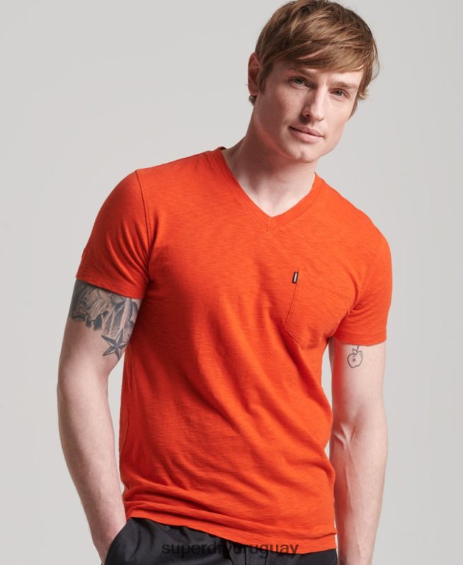 uy Superdry hombres camiseta de algodón orgánico con cuello de pico y bolsillo flameado naranja DT2N8Z4810 ropa
