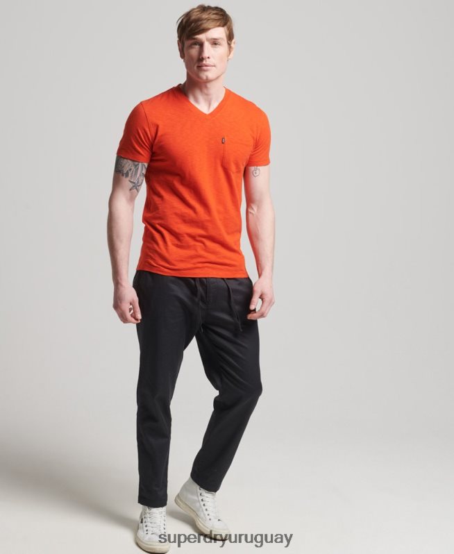 uy Superdry hombres camiseta de algodón orgánico con cuello de pico y bolsillo flameado naranja DT2N8Z4810 ropa