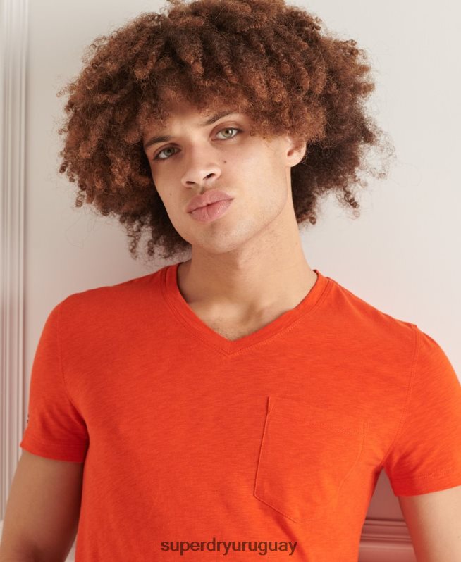 uy Superdry hombres camiseta de algodón orgánico con cuello de pico y bolsillo flameado naranja DT2N8Z4837 ropa