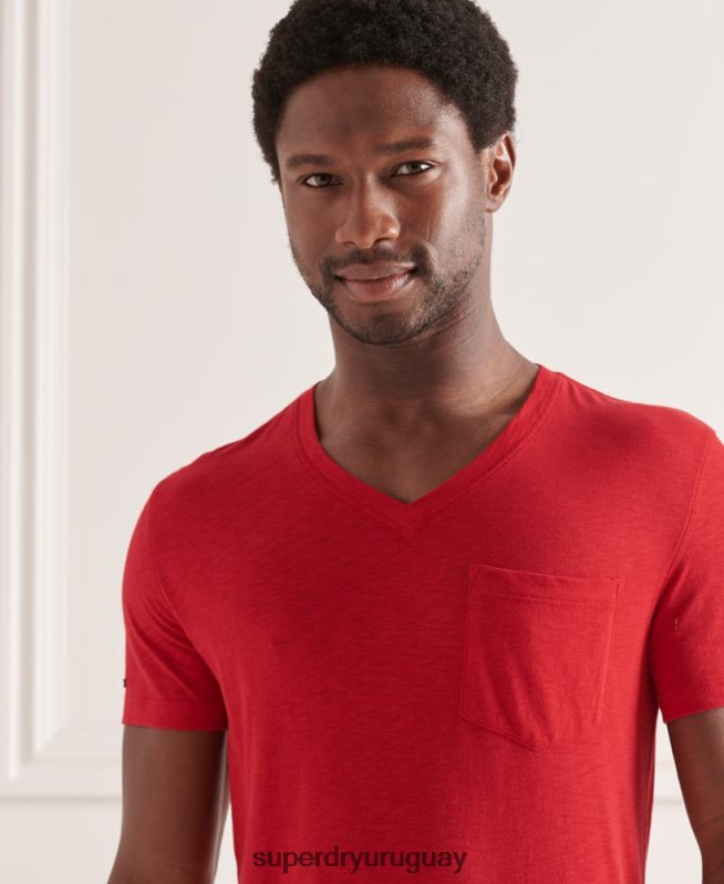 uy Superdry hombres camiseta de algodón orgánico con cuello de pico y bolsillo flameado rojo DT2N8Z4834 ropa