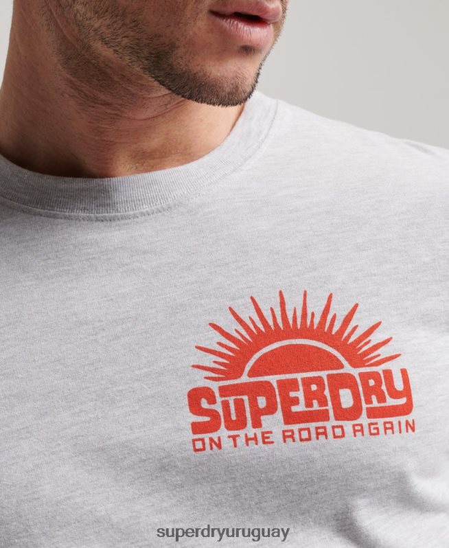 uy Superdry hombres camiseta de manga larga con pegatina de viaje gris claro DT2N8Z1499 ropa