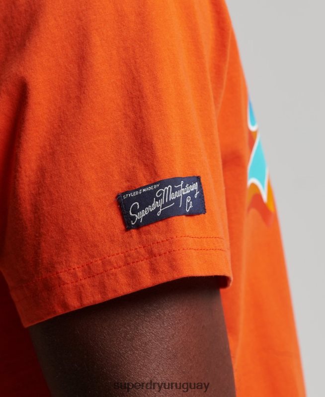uy Superdry hombres camiseta de temporada con logo vintage naranja DT2N8Z4935 ropa