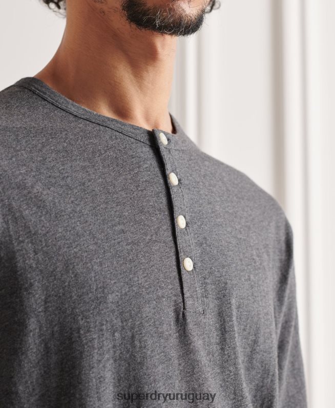 uy Superdry hombres camiseta henley esencial ligera de algodón orgánico gris oscuro DT2N8Z6421 ropa