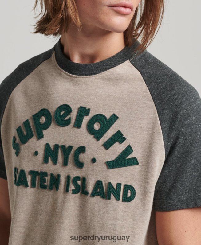uy Superdry hombres camiseta raglán vintage con apliques de gran aire libre beige DT2N8Z5 ropa