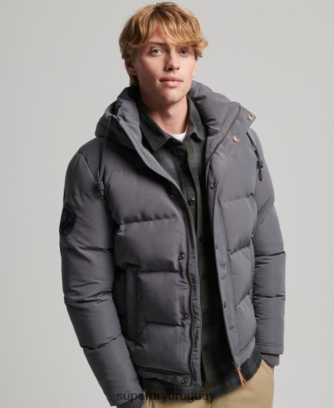 uy Superdry hombres chamarra acolchada Everest con capucha gris oscuro DT2N8Z1049 ropa