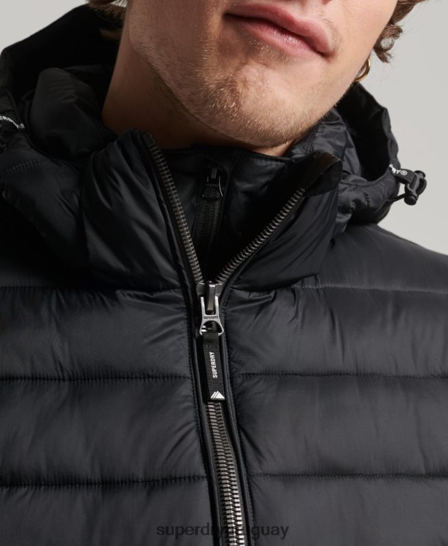 uy Superdry hombres chamarra acolchada clásica con capucha negro DT2N8Z1087 ropa