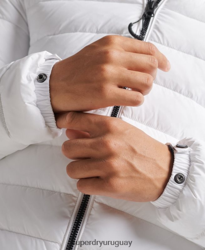 uy Superdry hombres chaqueta acolchada con logo clásico blanco DT2N8Z4695 ropa