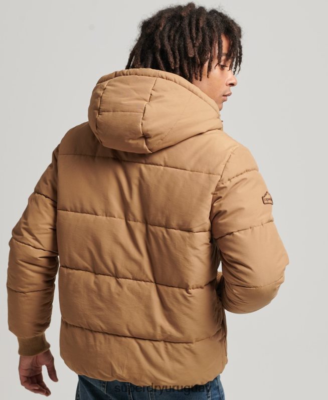 uy Superdry hombres chaqueta acolchada de montaña marrón DT2N8Z4467 ropa