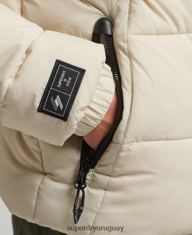uy Superdry hombres chaqueta acolchada deportiva sin capucha beige DT2N8Z996 ropa