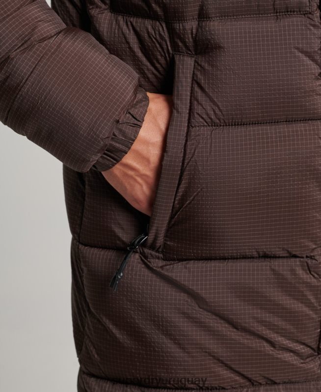 uy Superdry hombres chaqueta acolchada larga con tejido ripstop marrón DT2N8Z4454 ropa