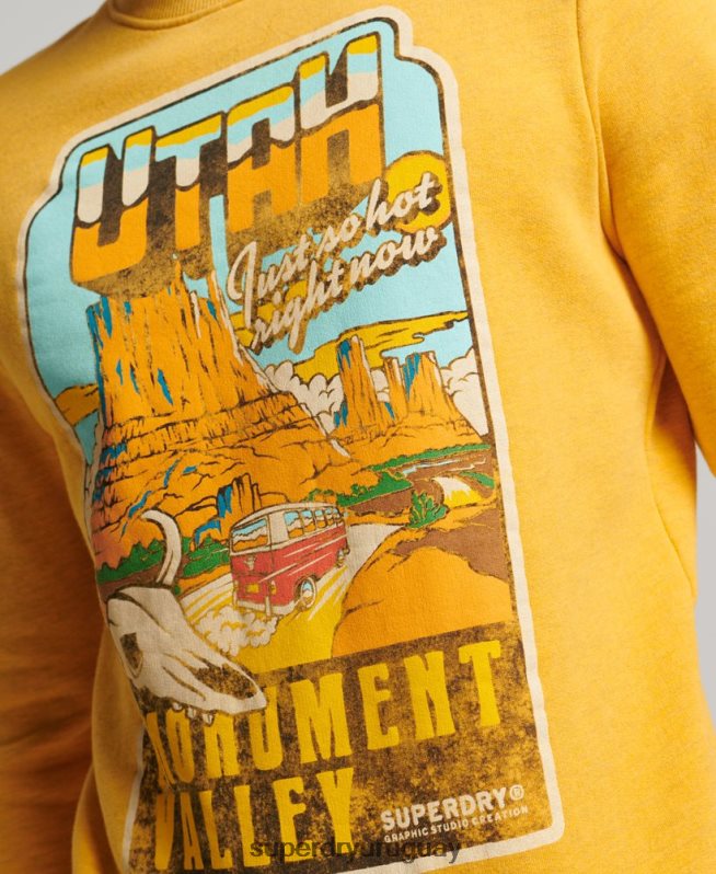 uy Superdry hombres sudadera con gráfico de postal de viaje oro DT2N8Z5079 ropa