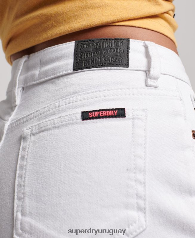 uy Superdry mujer shorts ajustados de tiro medio blanco DT2N8Z2153 ropa