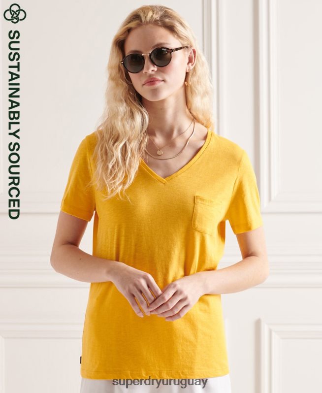 uy Superdry mujer playera con cuello en V y bolsillo de algodón orgánico amarillo DT2N8Z2792 ropa