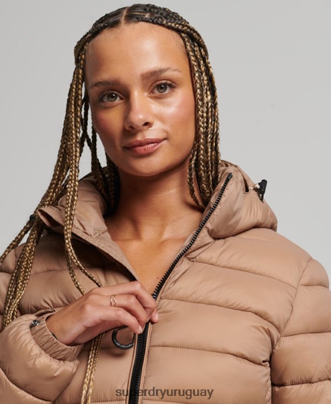 uy Superdry mujer chamarra acolchada clásica con capucha marrón DT2N8Z3686 ropa