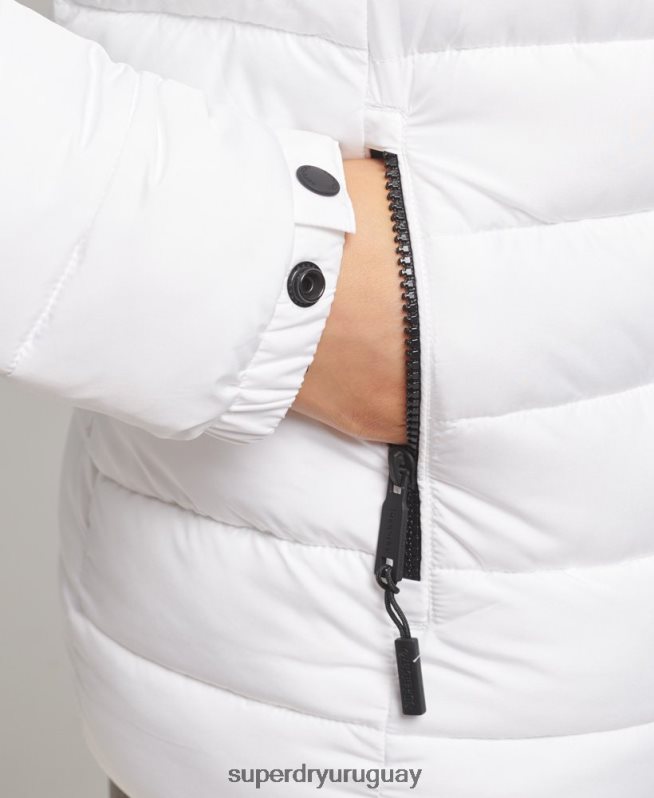 uy Superdry mujer chamarra acolchada corta con capucha blanco DT2N8Z3669 ropa