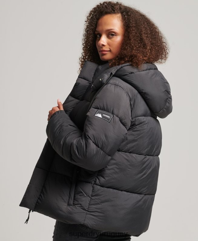 uy Superdry mujer chamarra capitonada con capucha negro DT2N8Z3575 ropa
