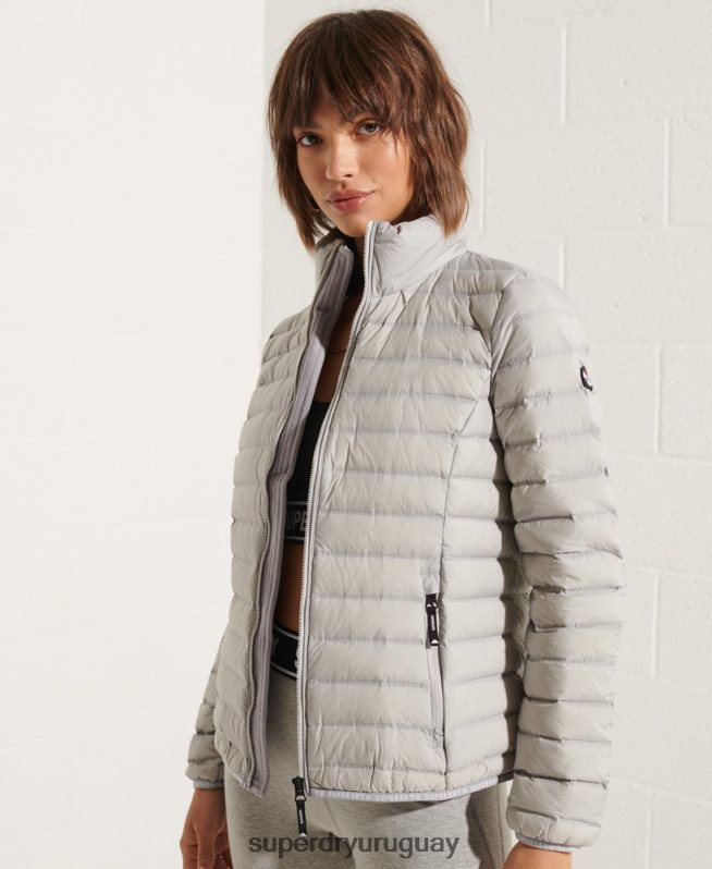 uy Superdry mujer chamarra capitonada de plumas gris claro DT2N8Z5709 ropa