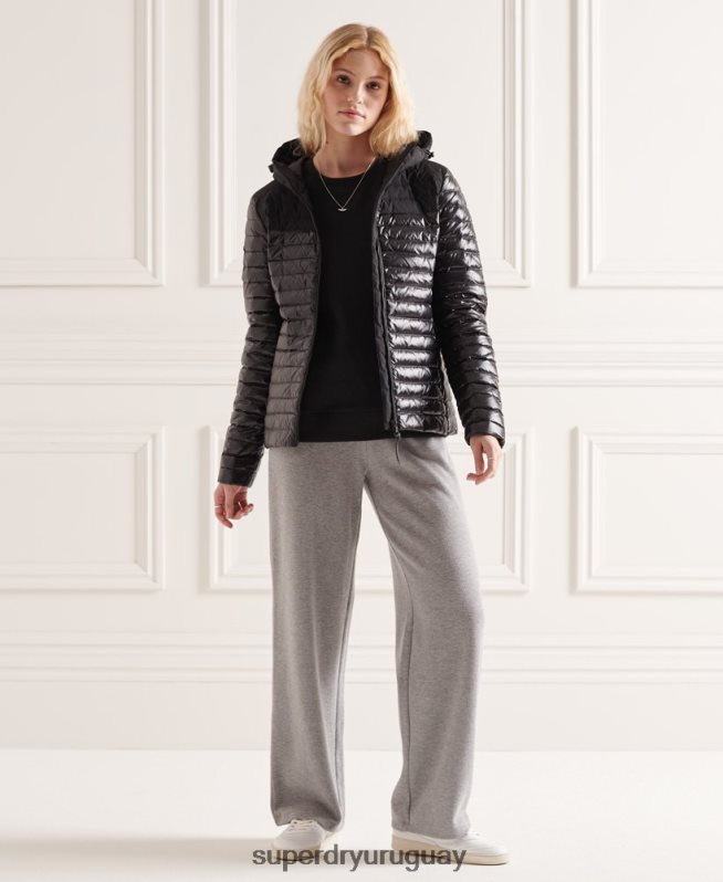 uy Superdry mujer chaqueta de plumas con núcleo en contraste de studios negro DT2N8Z5710 ropa