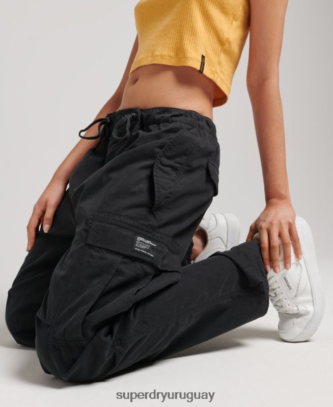 uy Superdry mujer pantalones de algodón orgánico con agarre de paracaídas negro DT2N8Z2608 ropa