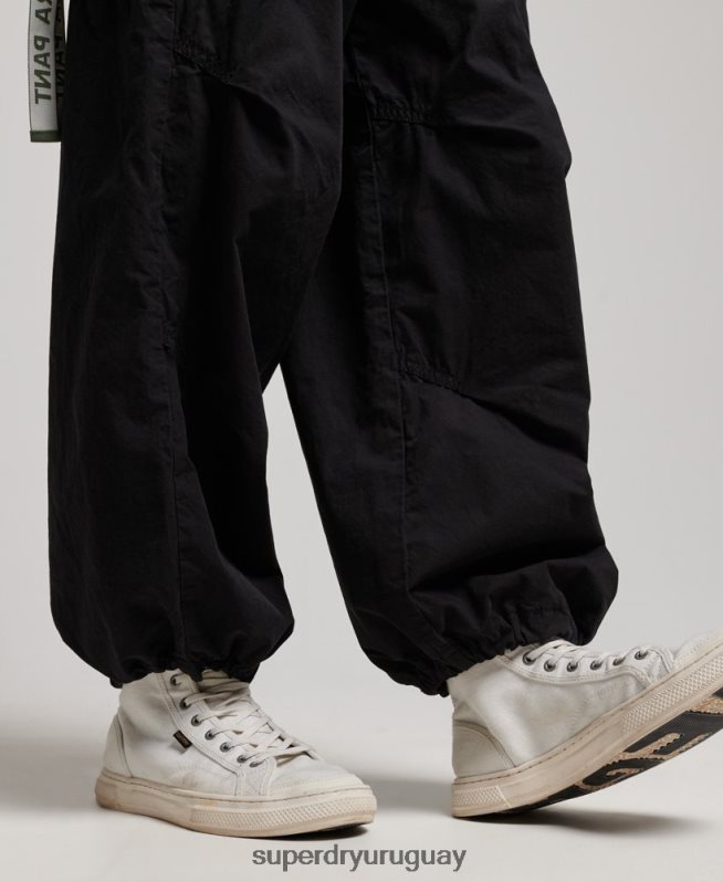 uy Superdry mujer pantalones holgados de paracaídas negro DT2N8Z2013 ropa