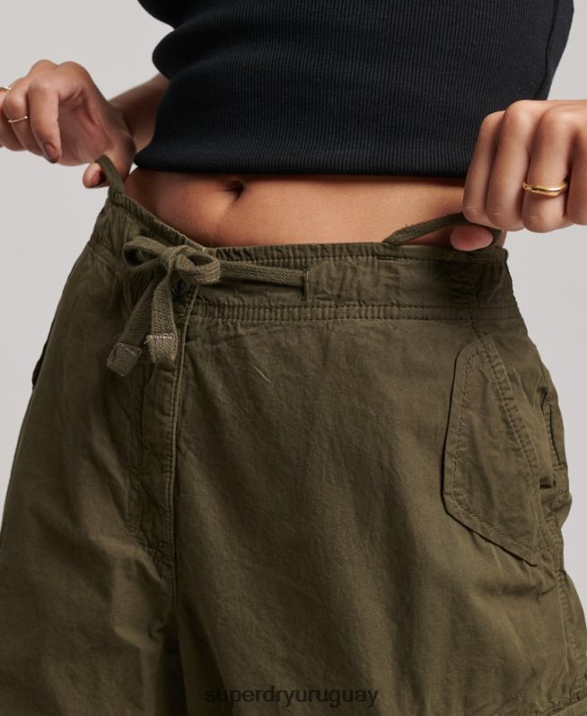 uy Superdry mujer pantalones holgados de paracaídas verde DT2N8Z2095 ropa